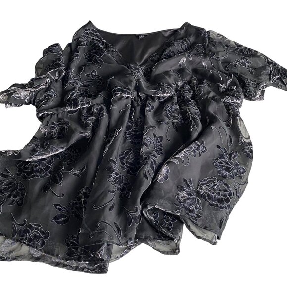 Torrid Peplum Velvet Burnout Surplice Short Sleeve Top Sz 4‎ - Picture 6 of 14